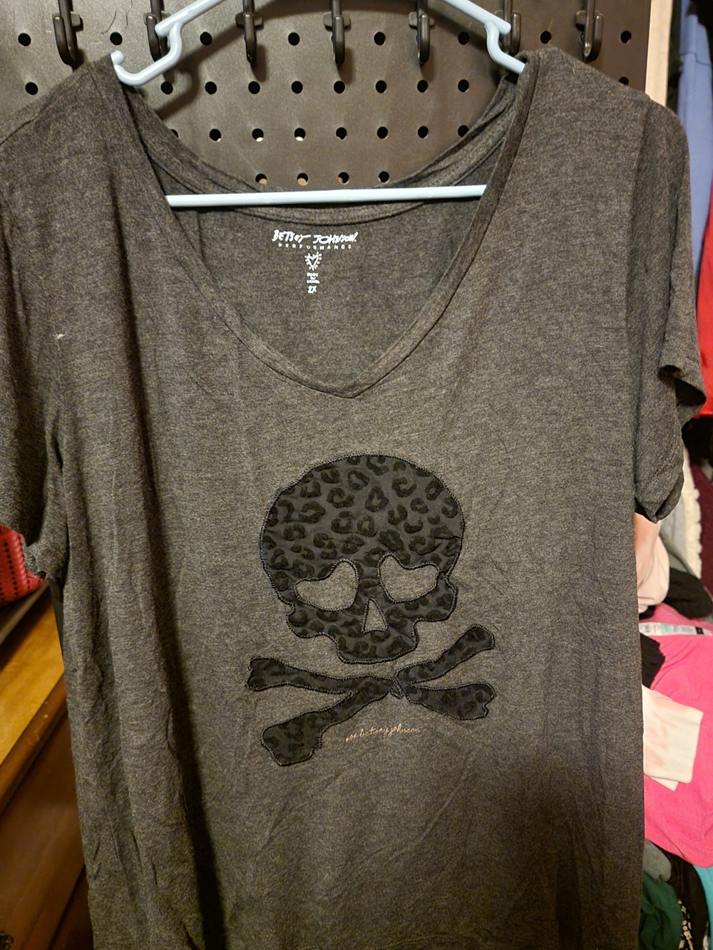 Betsey Johnson Gray Skull Leopard Tee